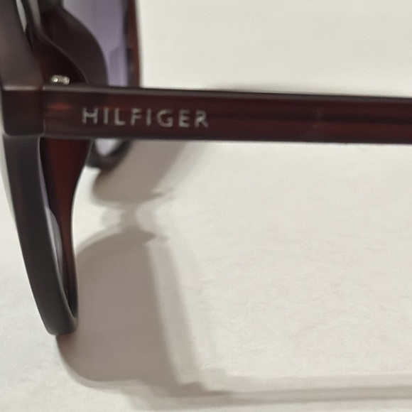 Tommy Hilfiger Dream WP OL453 Round Sunglasses - Picture 9 of 9